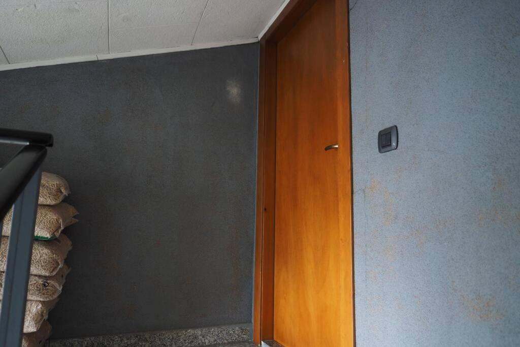 La Casa Degli Ospiti Apartment Морбеньо Екстериор снимка